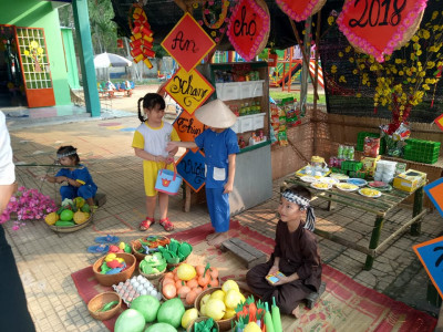 Hội thi " Lấy trẻ làm trung tâm "